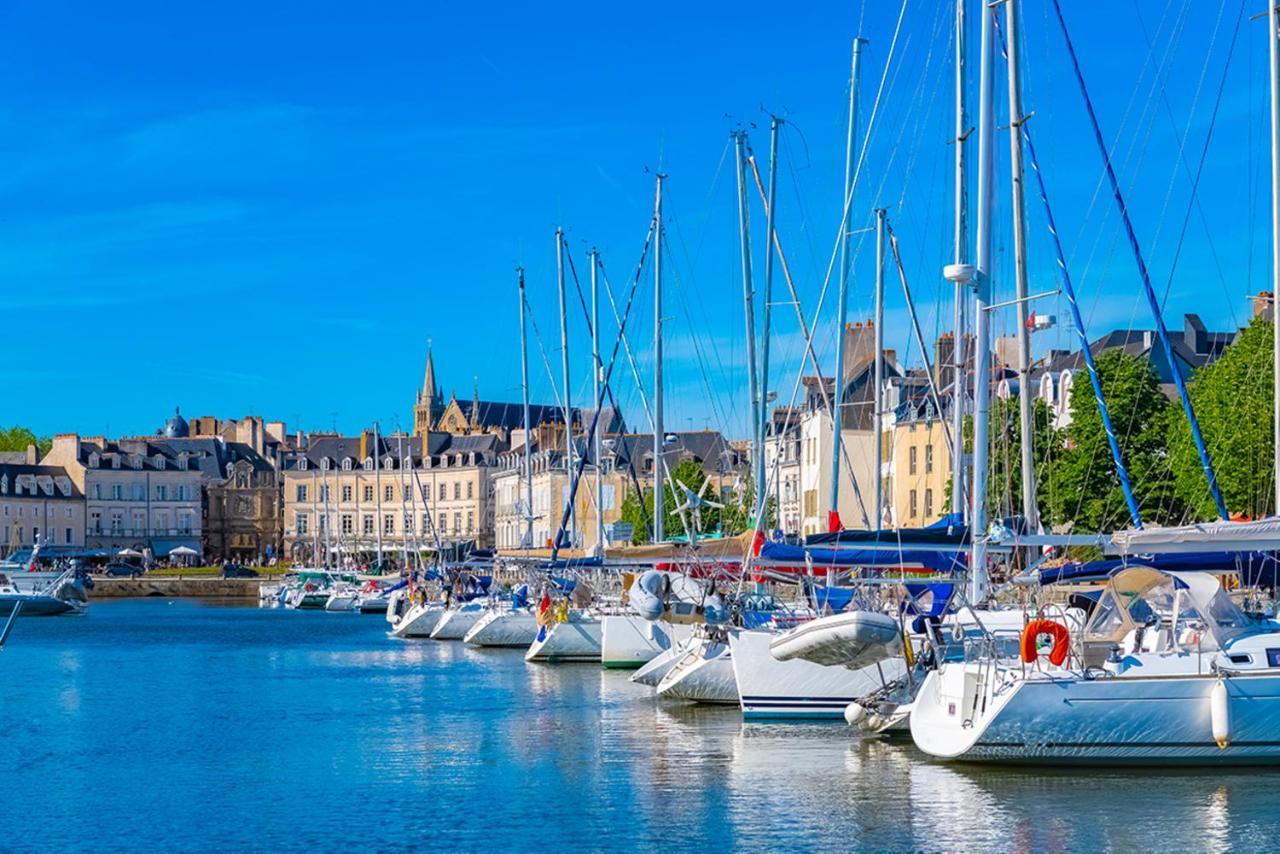 Grand Appartement De Standing Avec Terrasse Vue Port Au Centre De Vannes Exterior foto